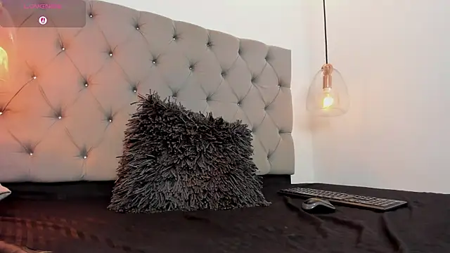 AnnPrices online show from February 2025 01:20:02 AM