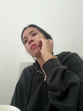 Mila Morgan online show from April 2026 04:08:01 PM