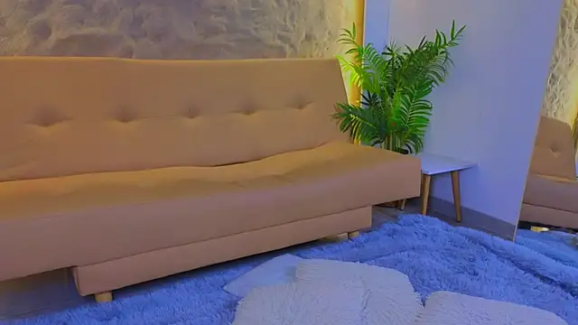 Isa  Blanc online show from September 2025 03:10:02 AM