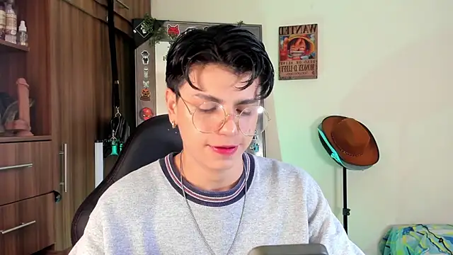 Snapshot of marckalexis chatting on October 2025 06:59:01 PM marckalexis online show from October 2025 06:59:01 PM