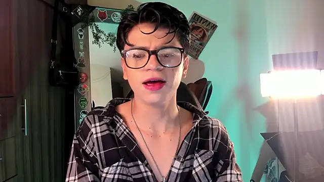 Snapshot of marckalexis chatting on October 2025 09:27:01 PM marckalexis online show from October 2025 09:27:01 PM