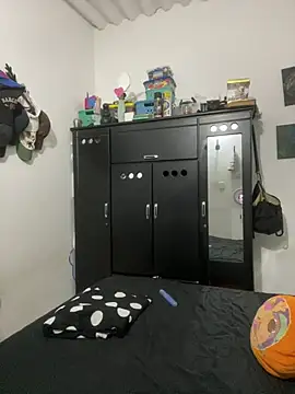 Twinscolom online show from June 2026 03:03:02 PM