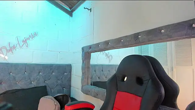 sarajhonson dl online show from February 2026 05:19:02 PM