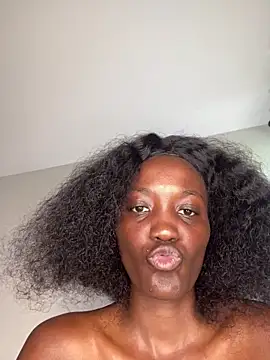 Fanclubbbbb online show from October 2025 07:49:02 AM