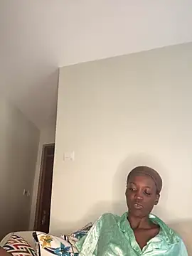 Fanclubbbbb online show from November 2025 05:18:02 AM