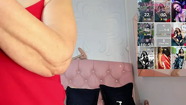agatha ross26 online show from January 2025 12:00:01 PM