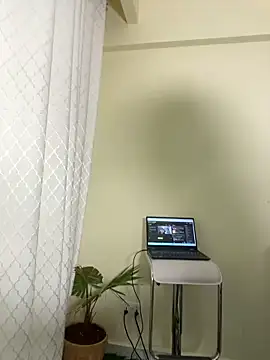 juicybatate online show from January 2025 05:24:01 AM