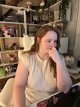 Snapshot of GingerSnap33 chatting on November 2025 01:29:01 AM GingerSnap33 online show from November 2025 01:29:01 AM