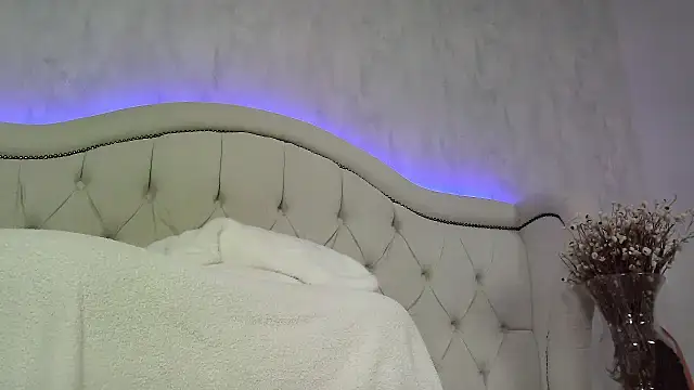 carolinesampaio online show from February 2026 09:08:01 AM