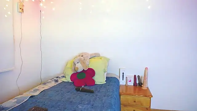 juli05star20 online show from February 2025 01:27:02 AM