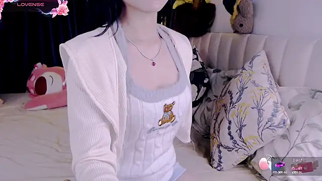 Snapshot of Nacy-Moonlight chatting on December 2024 04:14:02 PM Nacy-Moonlight online show from December 2024 04:14:02 PM