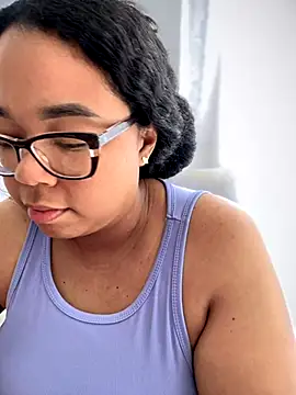 XMara online show from October 2025 05:52:02 PM