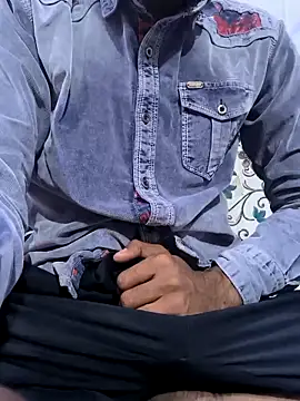 toxicboy121212 online show from January 2025 04:44:01 PM