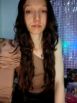 Lucy cole online show from January 2025 05:18:02 AM