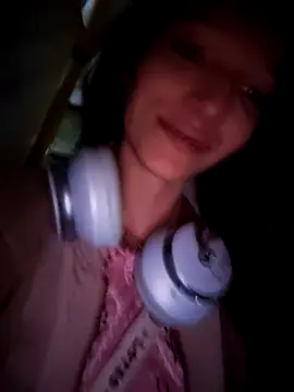 Lucy cole online show from February 2025 04:46:02 PM