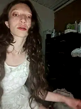 Lucy cole online show from February 2025 06:26:02 AM