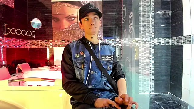 SexyJuliii21 online show from October 2025 09:46:01 PM