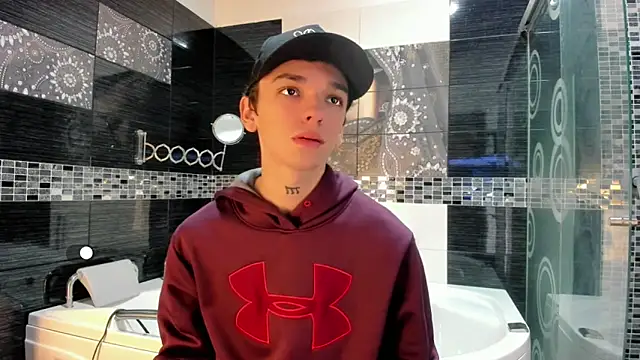 SexyJuliii21 online show from October 2025 09:34:01 PM