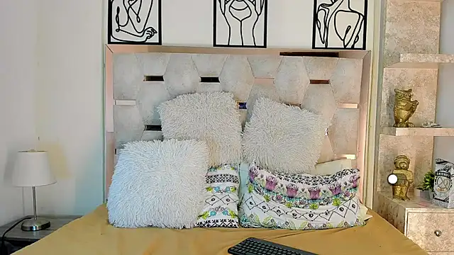 SexyJuliii21 online show from October 2025 10:58:02 AM