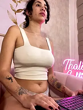 thaliacollins online show from October 2025 12:58:01 PM