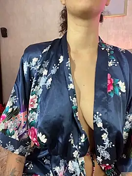 thaliacollins online show from November 2025 09:13:01 PM