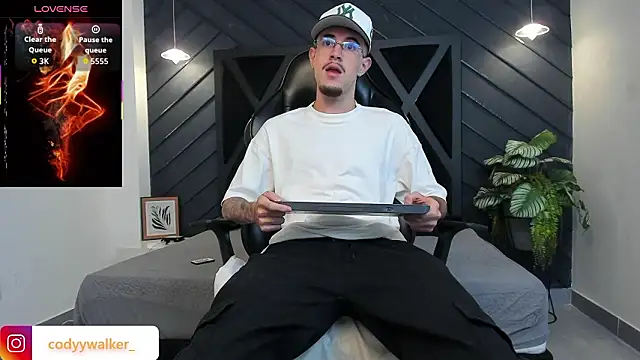 CodyWalkerR online show from February 2026 05:13:02 AM