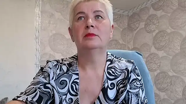 NicoleOlla online show from October 2025 01:39:01 AM