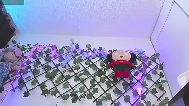 Snapshot of Pucaa_ chatting on December 2024 01:34:01 AM Pucaa online show from December 2024 01:34:01 AM