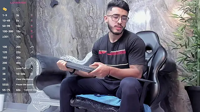 Liam Kleiin online show from January 2025 11:36:02 AM