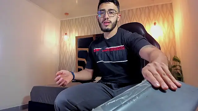 Liam Kleiin online show from March 2026 11:26:02 AM