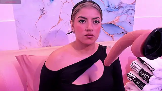 taylor cupper online show from September 2025 03:52:01 AM