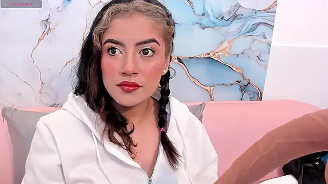 taylor cupper online show from September 2025 04:05:01 AM