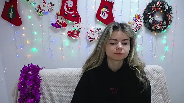 TinaRedly online show from December 2024 06:53:02 AM