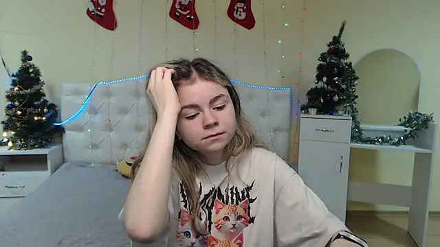 TinaRedly online show from January 2025 05:09:02 PM