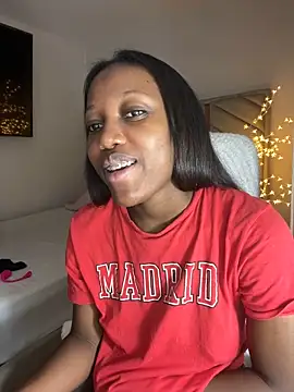 kellya  online show from February 2026 11:43:02 PM