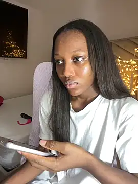 kellya  online show from February 2026 10:46:01 PM