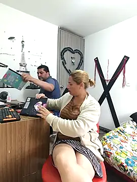 hotandfierylatinos2023 online show from March 2025 05:18:02 PM