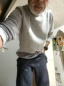 bottomhairy online show from February 2026 03:22:01 PM