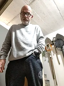 bottomhairy online show from February 2026 05:07:02 PM