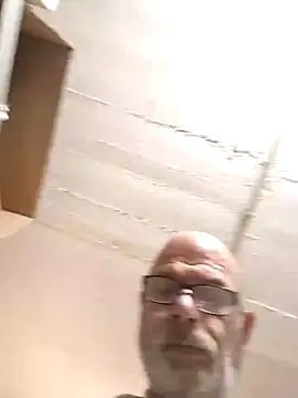 bottomhairy online show from February 2026 03:08:02 PM