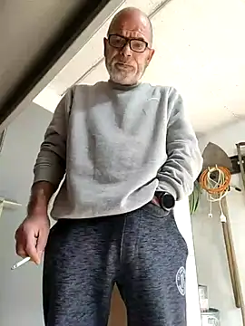 bottomhairy online show from March 2026 10:07:02 AM