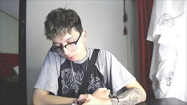  Thomas hot  online show from December 2024 07:50:02 PM