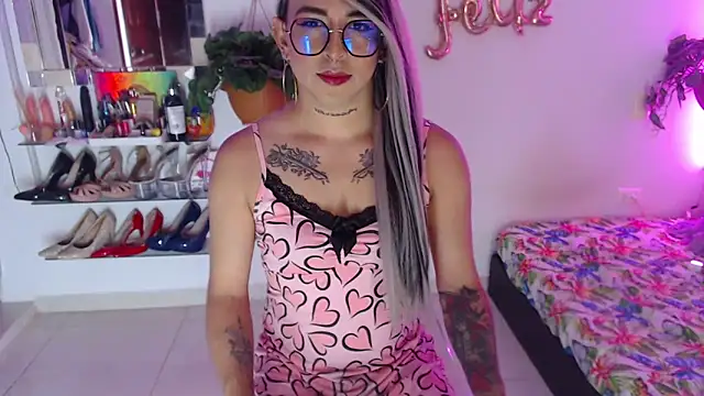 Laveneno ortiz07 online show from December 2024 11:47:02 PM