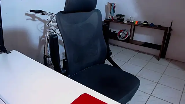 Snapshot of Thieves9 chatting on November 2025 05:23:01 PM Thieves9 online show from November 2025 05:23:01 PM