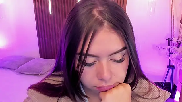 ArianaBaker online show from June 2026 12:40:01 PM
