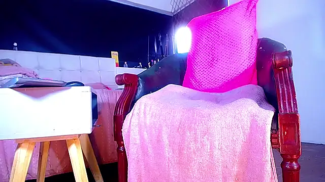 bellatrixx 69 online show from September 2025 11:24:02 AM