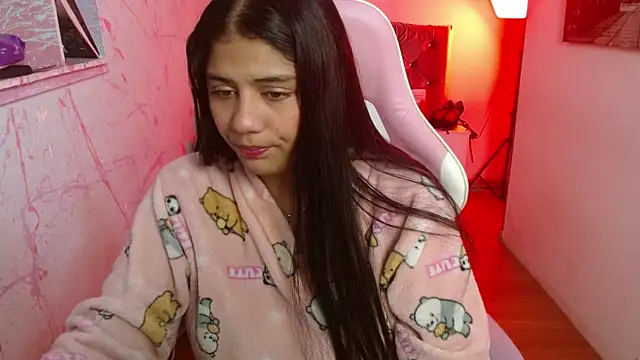 Candela-Smith online show from October 2025 05:03:02 PM