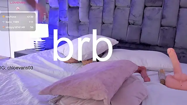 Chloe evans   online show from February 2025 07:19:02 PM