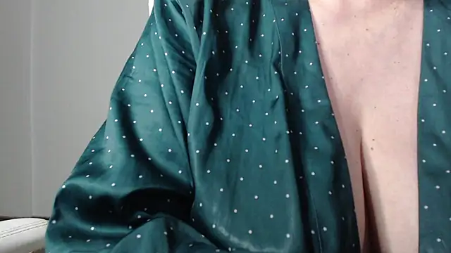 missdaniels online show from September 2025 03:10:01 AM