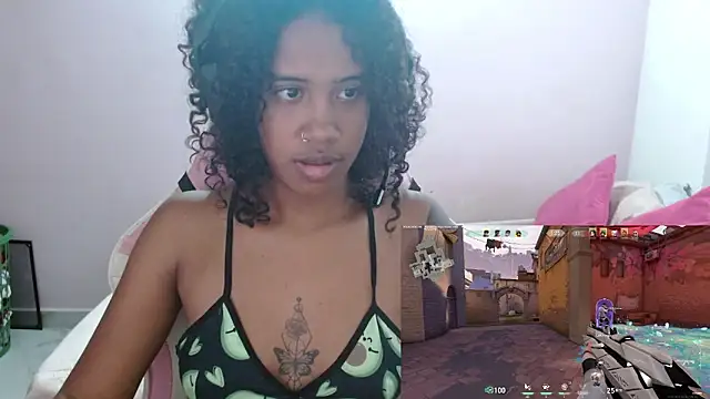 Snapshot of TiffanyRoouse chatting on January 2025 09:31:01 PM TiffanyRoouse online show from January 2025 09:31:01 PM